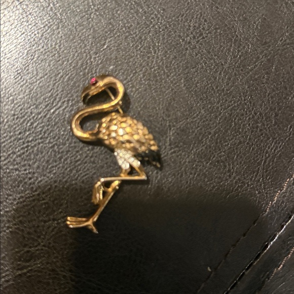Trifari Gold Flamingo Brooch - Picture 8 of 9